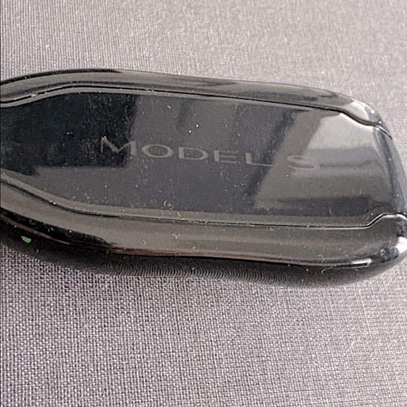 TESLA Model S Key Fob - Picture 8 of 9